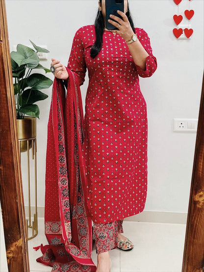 Women's Red Pure Cotton Kurti Pant & Dupatta