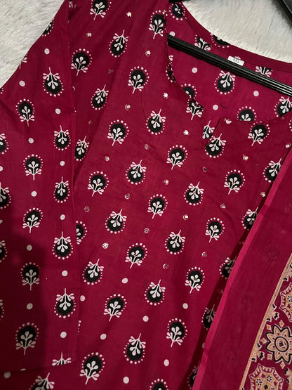 Women's Red Pure Cotton Kurti Pant & Dupatta