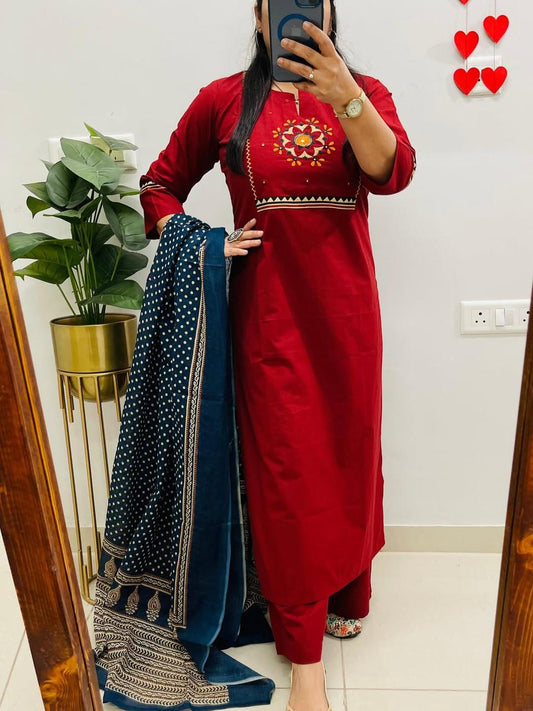 Women’s Ajrakh Print Dabu Cotton Kurti Pant Dupatta Set