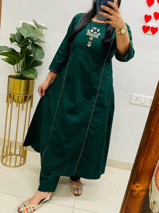 Women’s Solid Green Cotton Kurti Pant Set